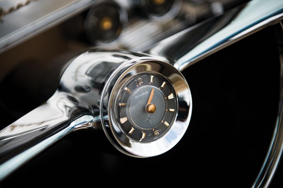 Детали интерьера Desoto Adventurer Convertible (S-26A) 1957 года  (фото 43 из 60)